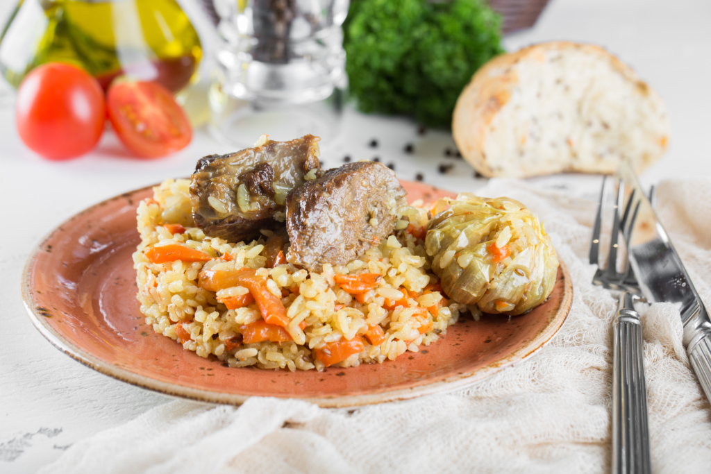 Заказать Плов с говядиной c доставкой в Симферополе | MyChef